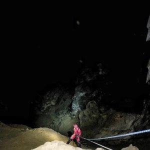 RAPEL EN CUEVA MUR