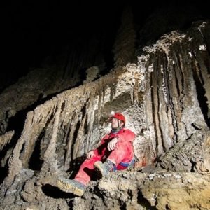 guía en cueva cañuela