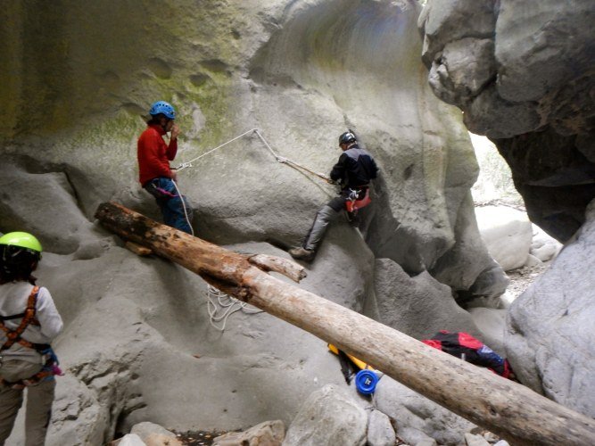 BARRANCO CALERA INFERIOR PASAMANOS DE ACCESO